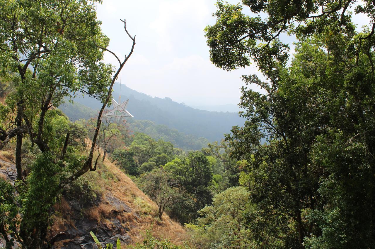 Eagle Mountain Munnar Bed & Breakfast Exterior photo
